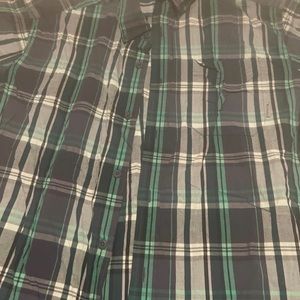 Men XL collard strip shirt